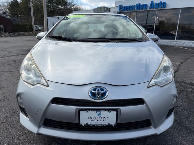 2013 Toyota Prius Image 6