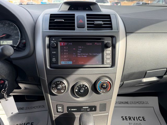 2013 Toyota Corolla Image 17