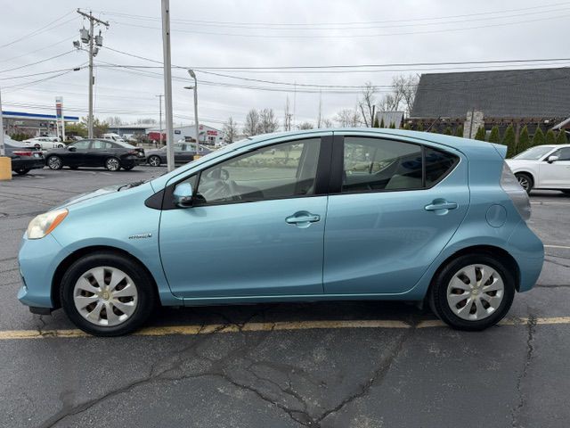 2012 Toyota Prius Image 4