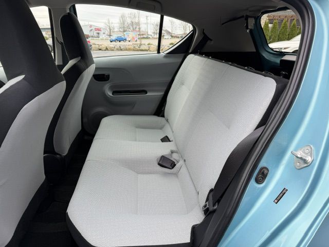 2012 Toyota Prius Image 10