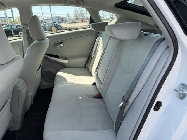 2015 Toyota Prius Image 10