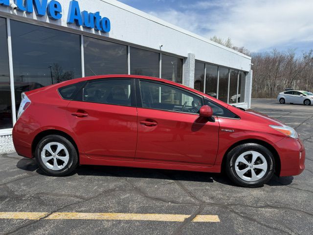 2015 Toyota Prius Image 2