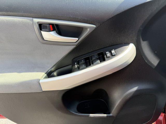 2015 Toyota Prius Image 9