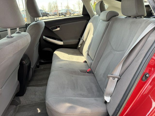 2015 Toyota Prius Image 10