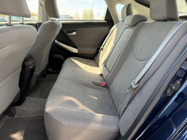 2015 Toyota Prius Image 10