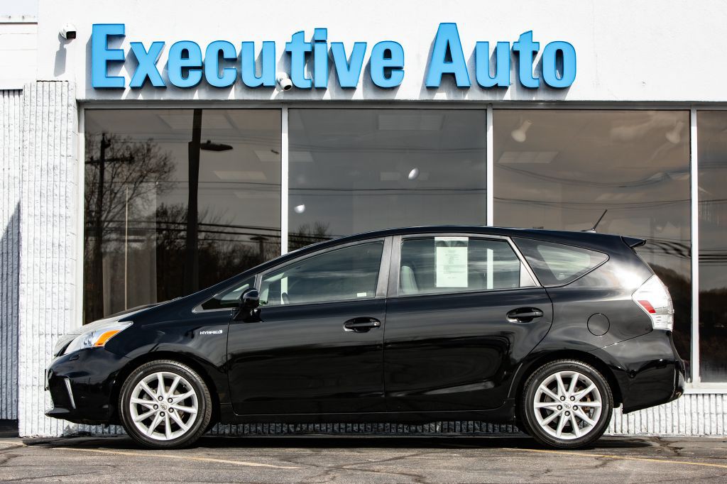 2012 Toyota Prius Image 4