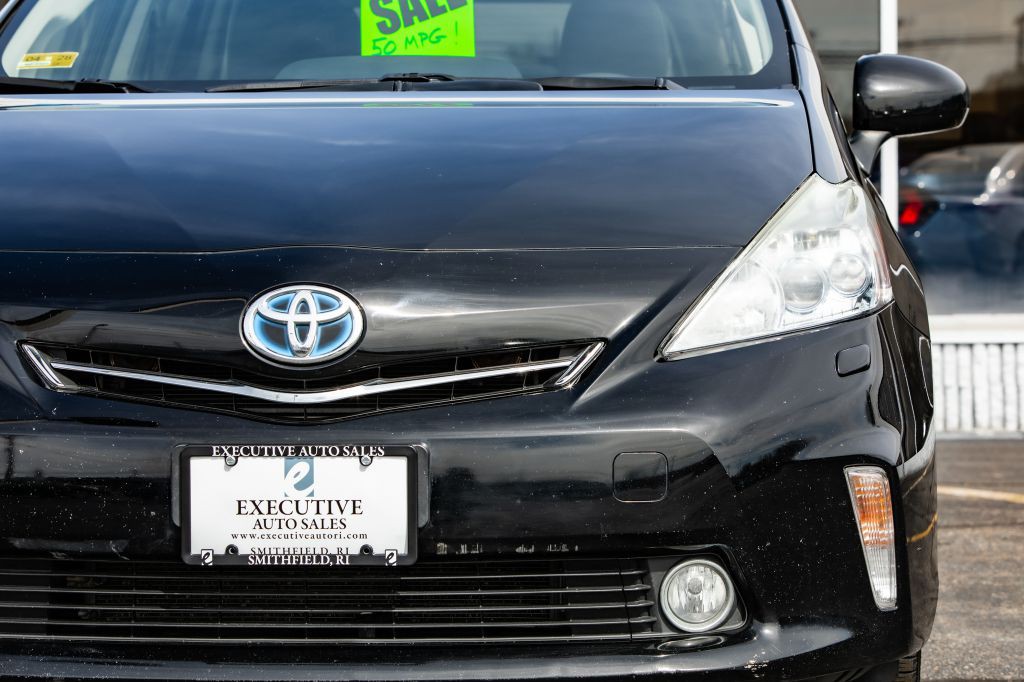 2012 Toyota Prius Image 13