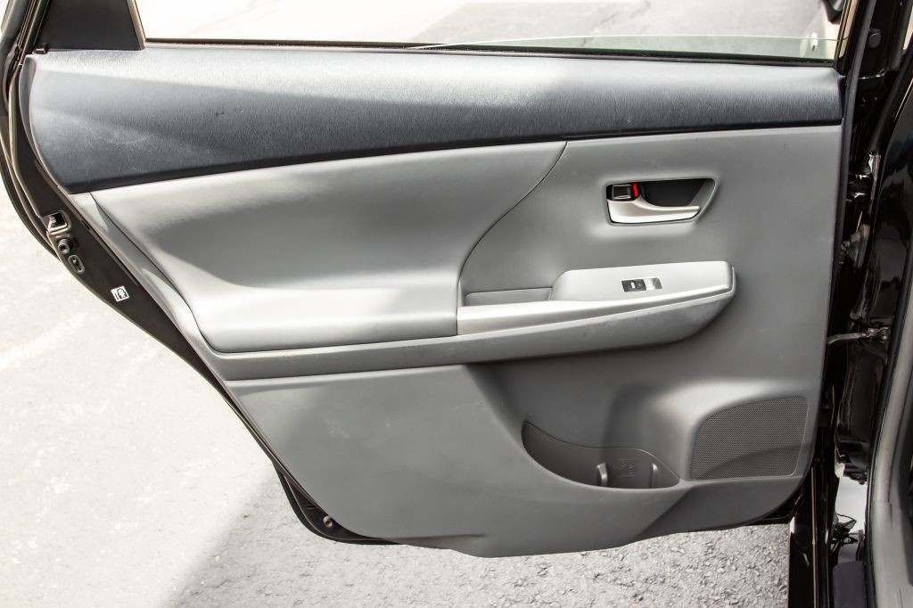 2012 Toyota Prius Image 26