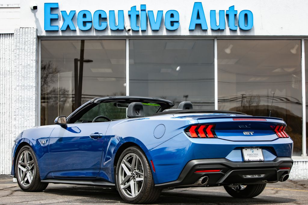 2024 Ford Mustang Image 5