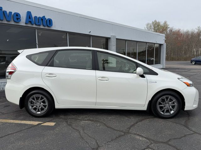 2017 Toyota Prius Image 2