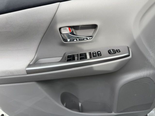 2017 Toyota Prius Image 9