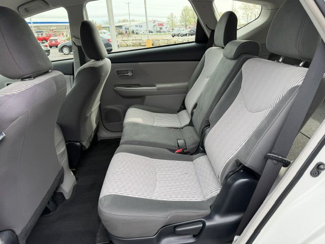 2017 Toyota Prius Image 10