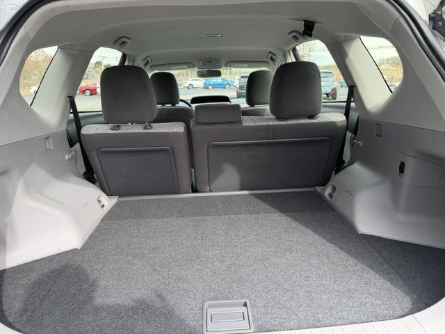 2017 Toyota Prius Image 12