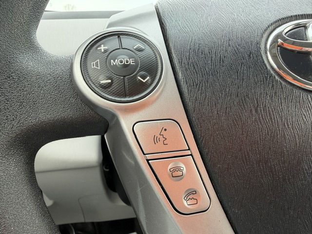 2017 Toyota Prius Image 17
