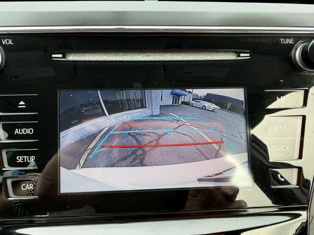 2017 Toyota Prius Image 18