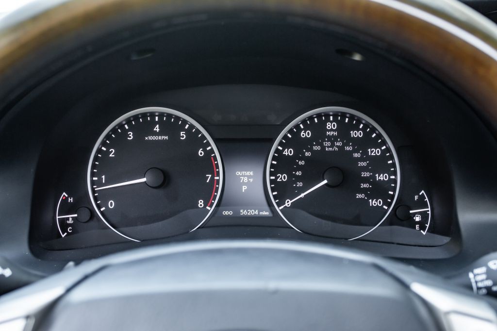 2013 Lexus ES Image 20