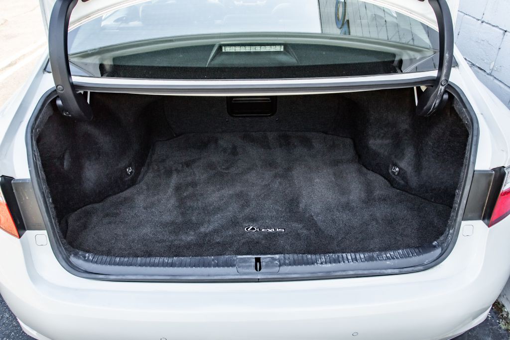 2013 Lexus ES Image 29