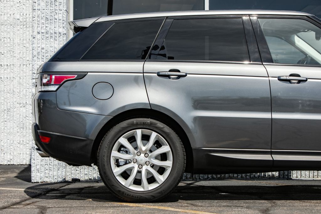 2015 Land Rover Range Rover Sport Image 9