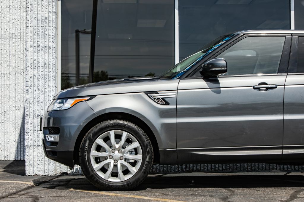 2015 Land Rover Range Rover Sport Image 11