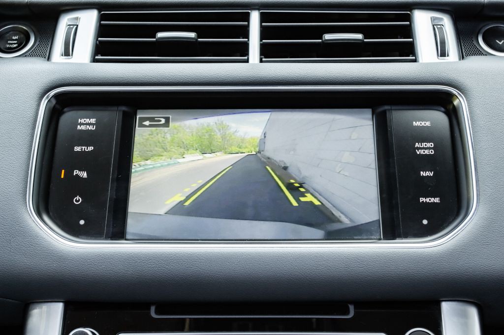 2015 Land Rover Range Rover Sport Image 22