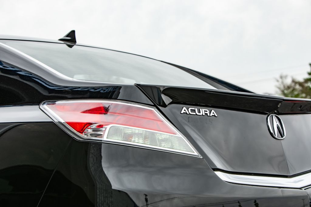 2012 Acura TL Image 16