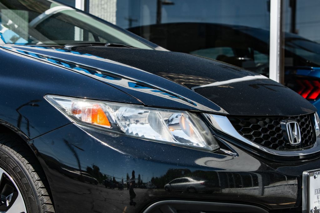 2015 Honda Civic Image 15