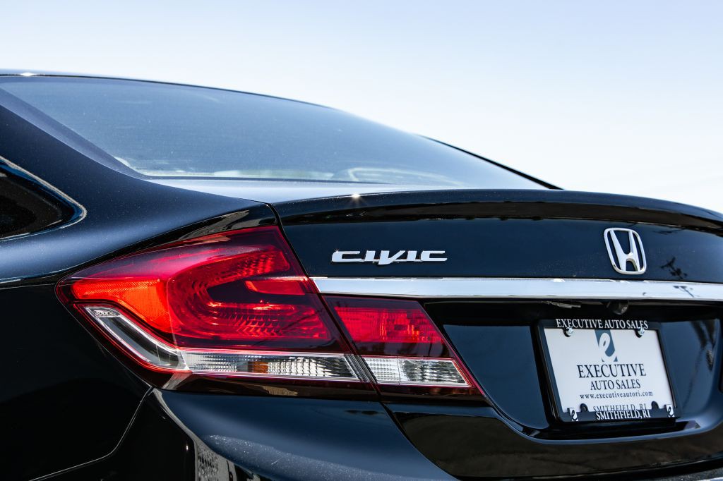 2015 Honda Civic Image 16