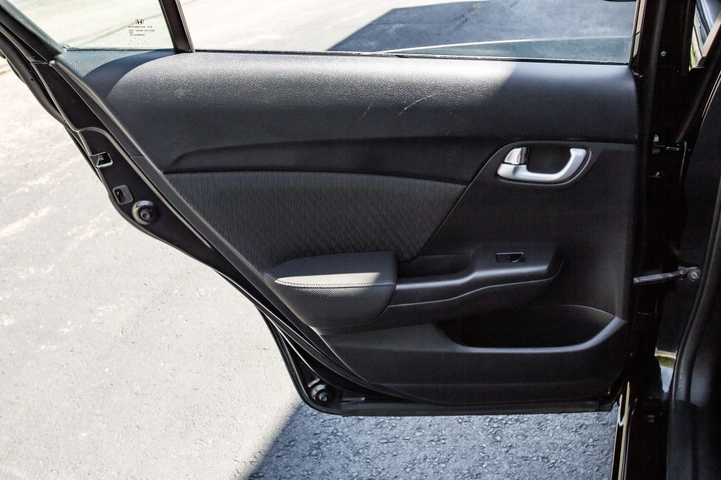 2015 Honda Civic Image 27