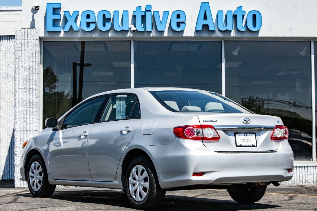2011 Toyota Corolla Image 5