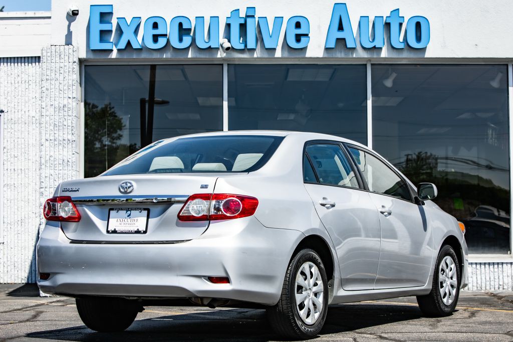 2011 Toyota Corolla Image 7