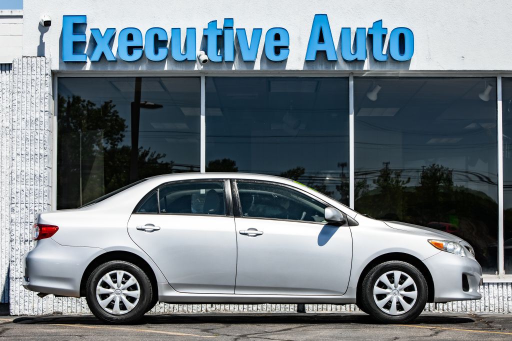 2011 Toyota Corolla Image 8