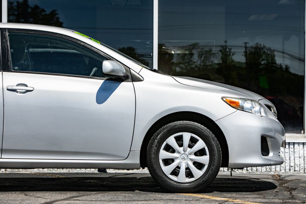 2011 Toyota Corolla Image 10
