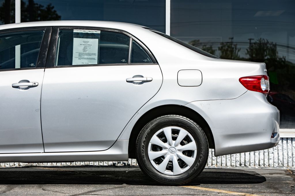 2011 Toyota Corolla Image 12