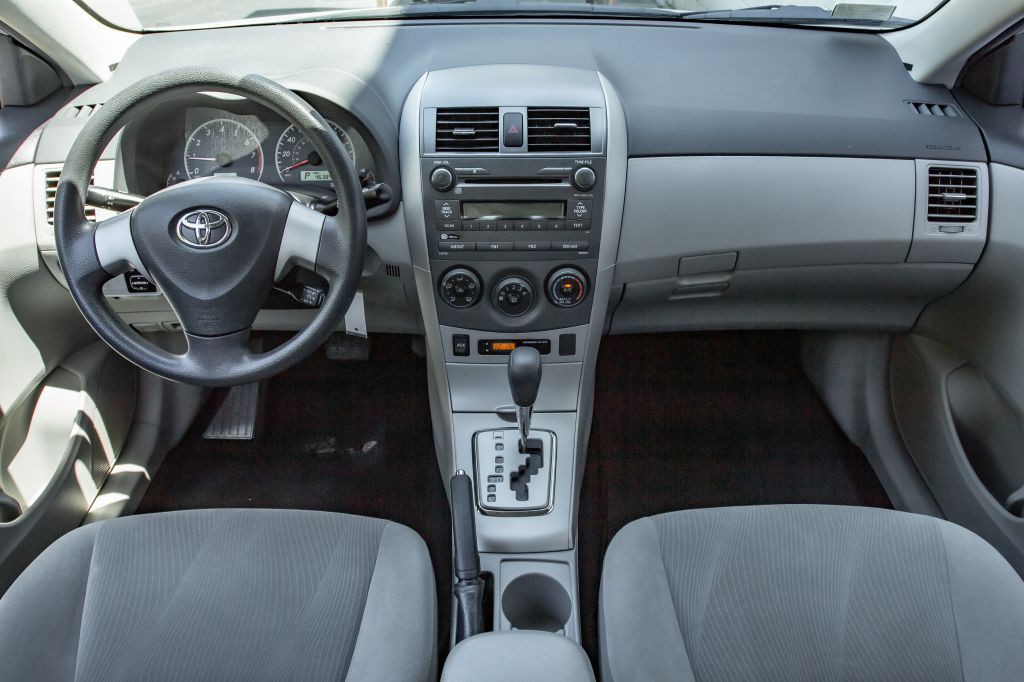 2011 Toyota Corolla Image 18