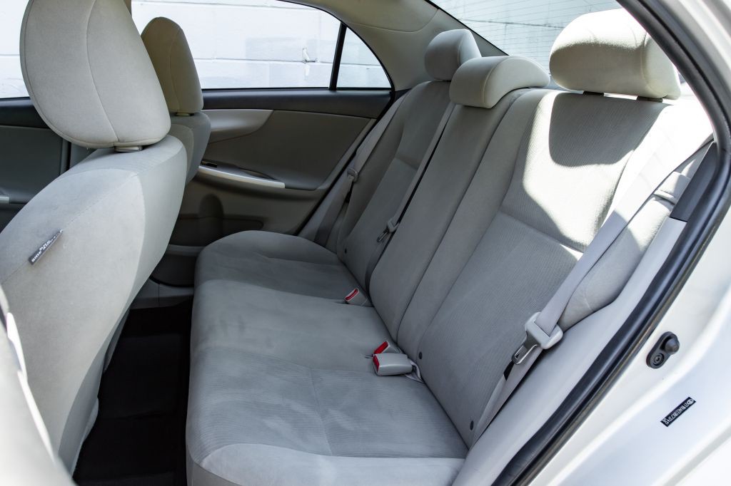 2011 Toyota Corolla Image 23