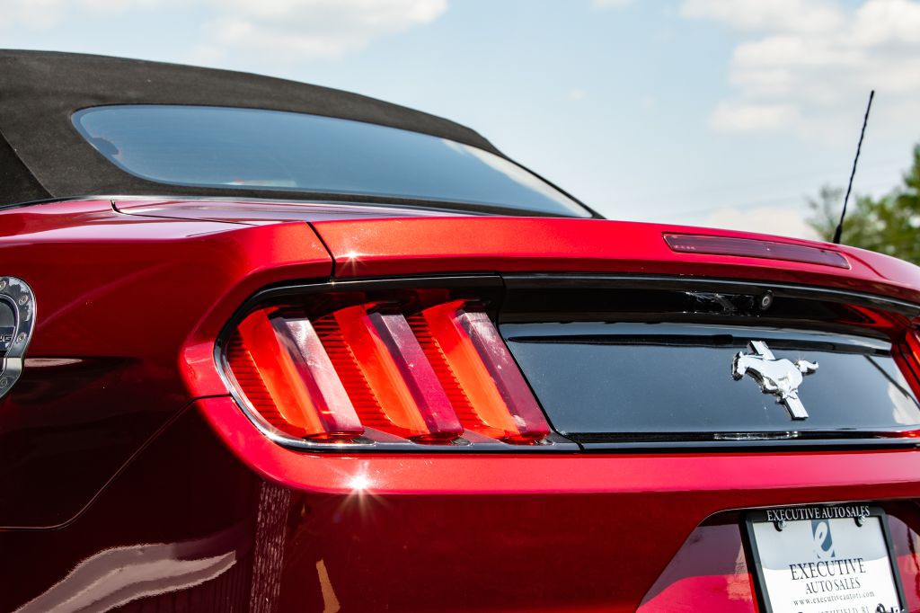 2016 Ford Mustang Image 16