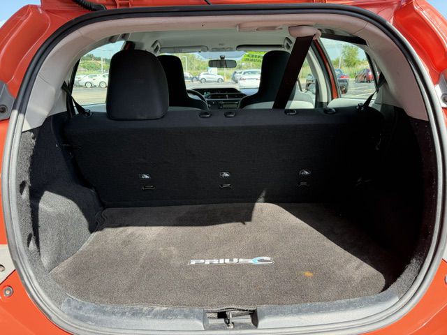 2013 Toyota Prius Image 13