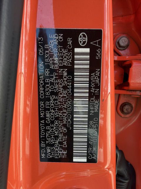 2013 Toyota Prius Image 20