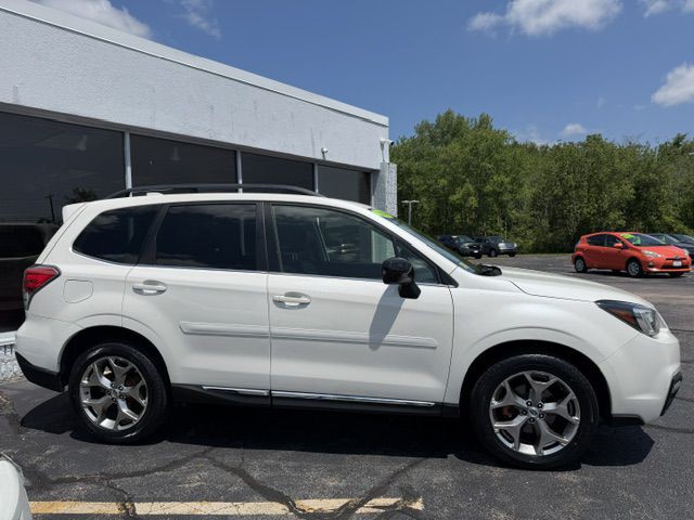 2018 Subaru Forester Image 2