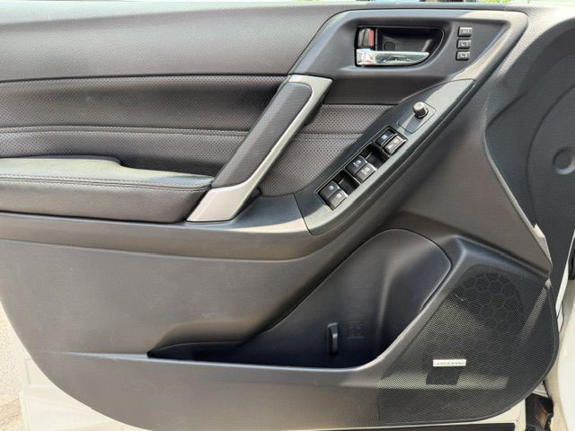 2018 Subaru Forester Image 9