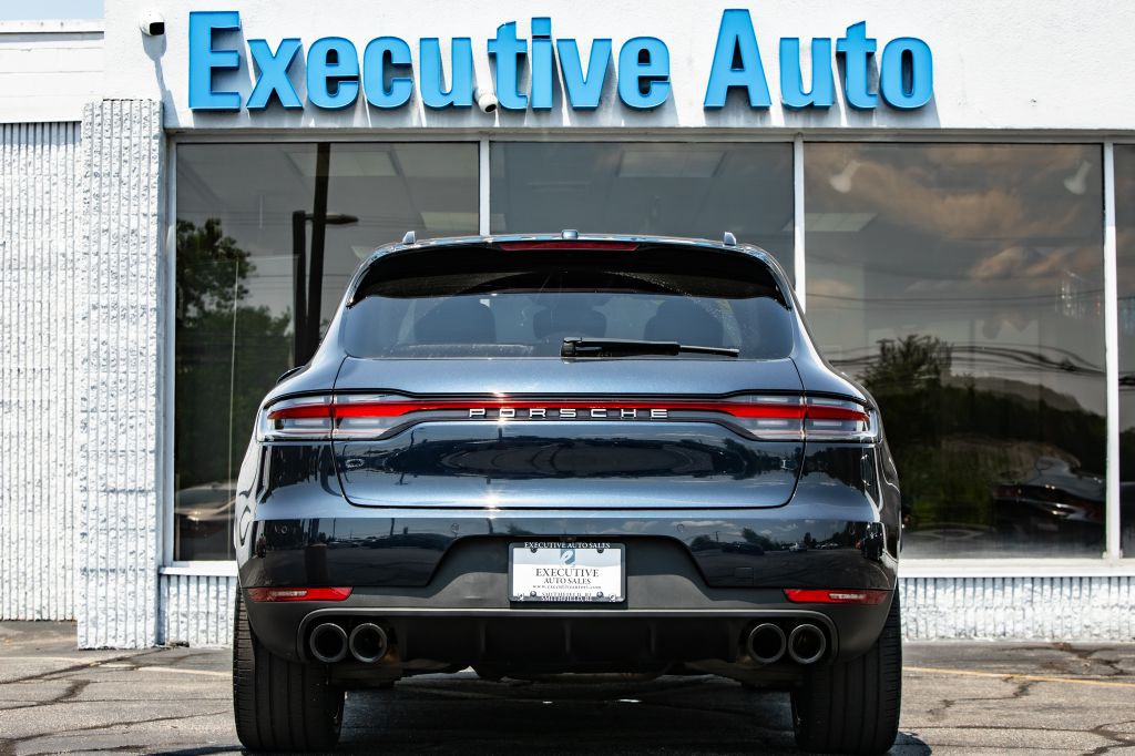 2020 Porsche Macan Image 6