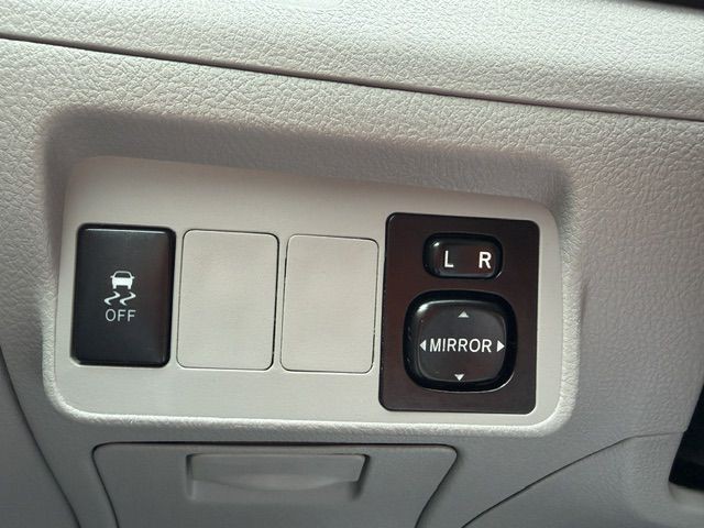 2013 Toyota Corolla Image 17