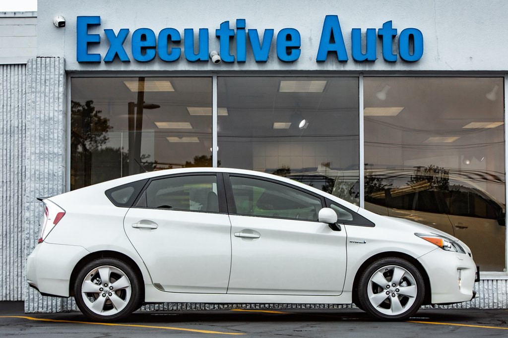 2015 Toyota Prius Image 8