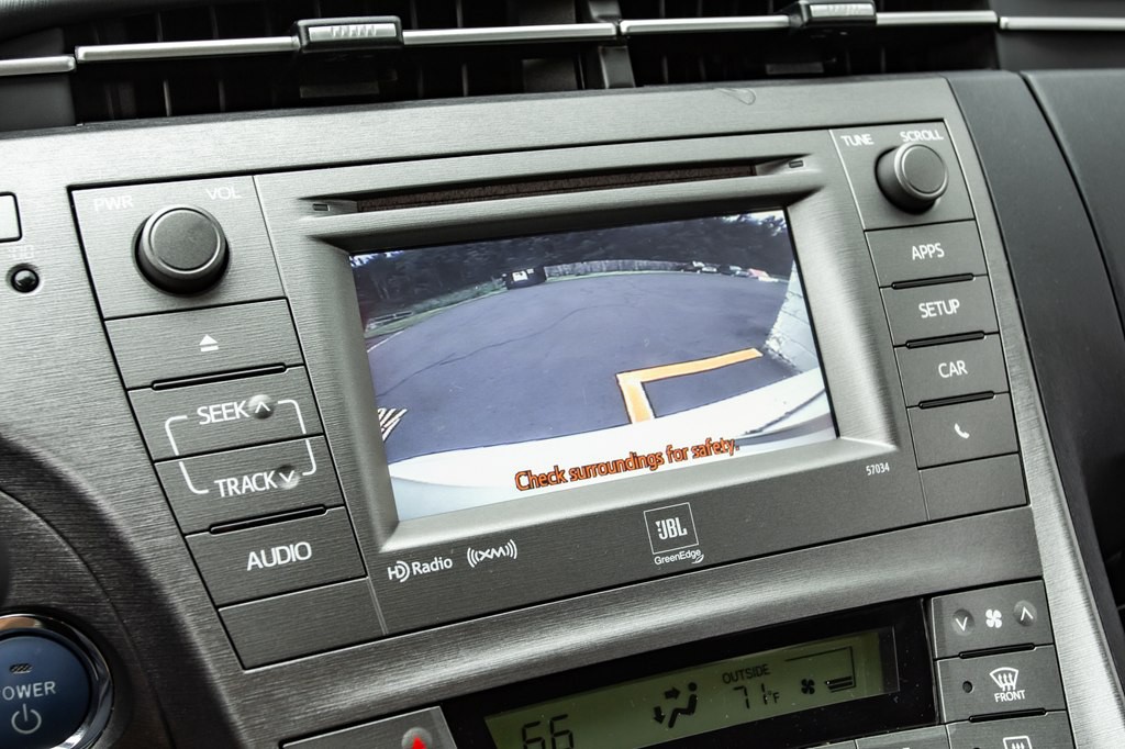 2015 Toyota Prius Image 22