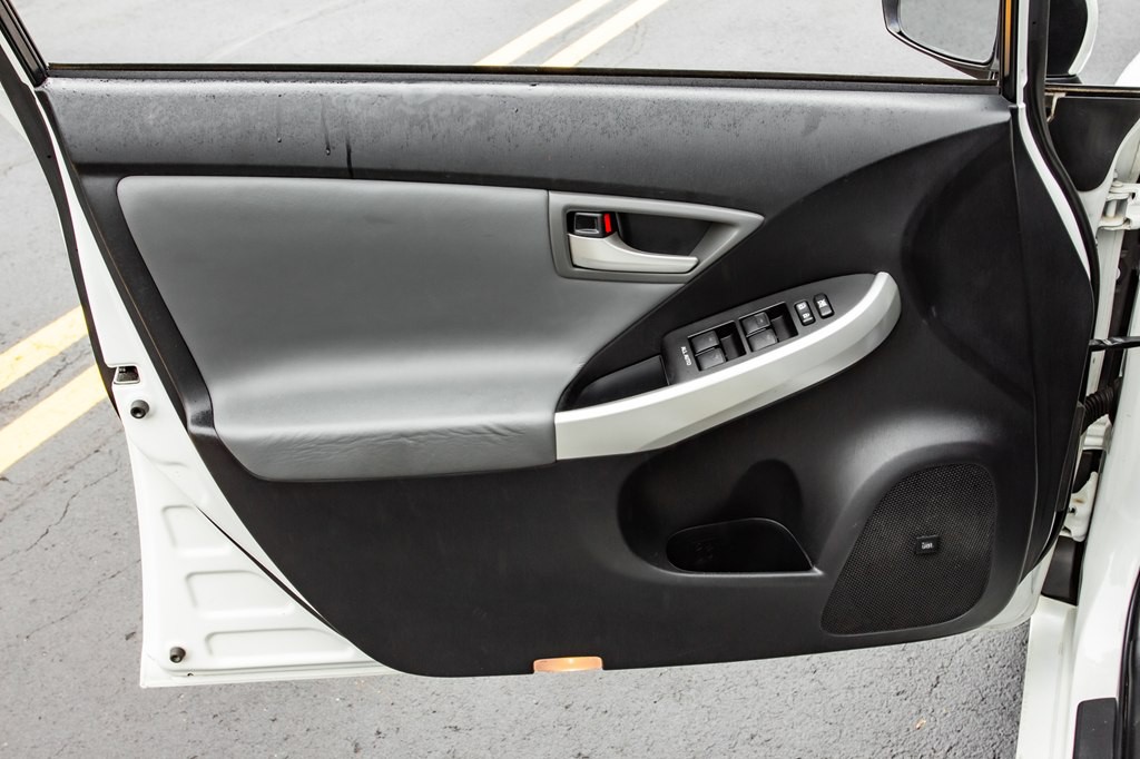 2015 Toyota Prius Image 26