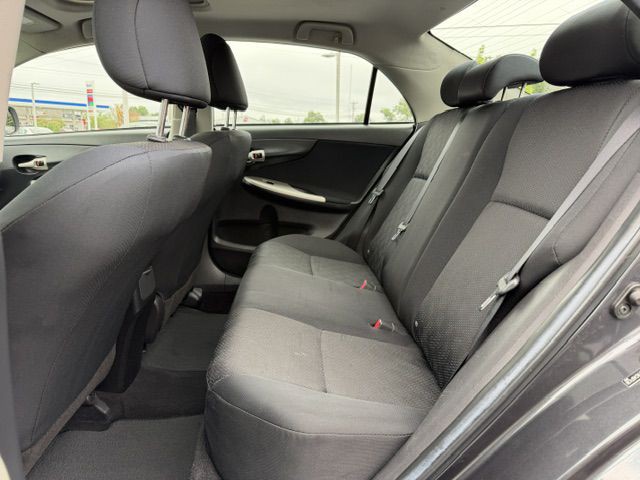 2010 Toyota Corolla Image 11