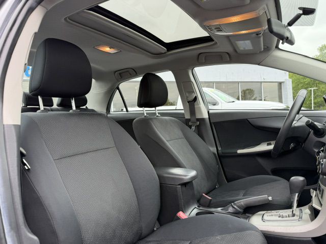 2010 Toyota Corolla Image 14