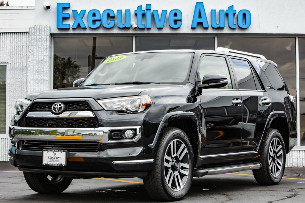 2019 Toyota 4Runner Image 3
