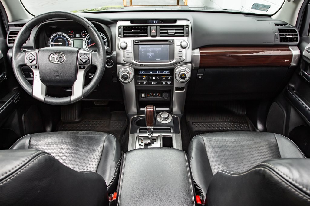 2019 Toyota 4Runner Image 18