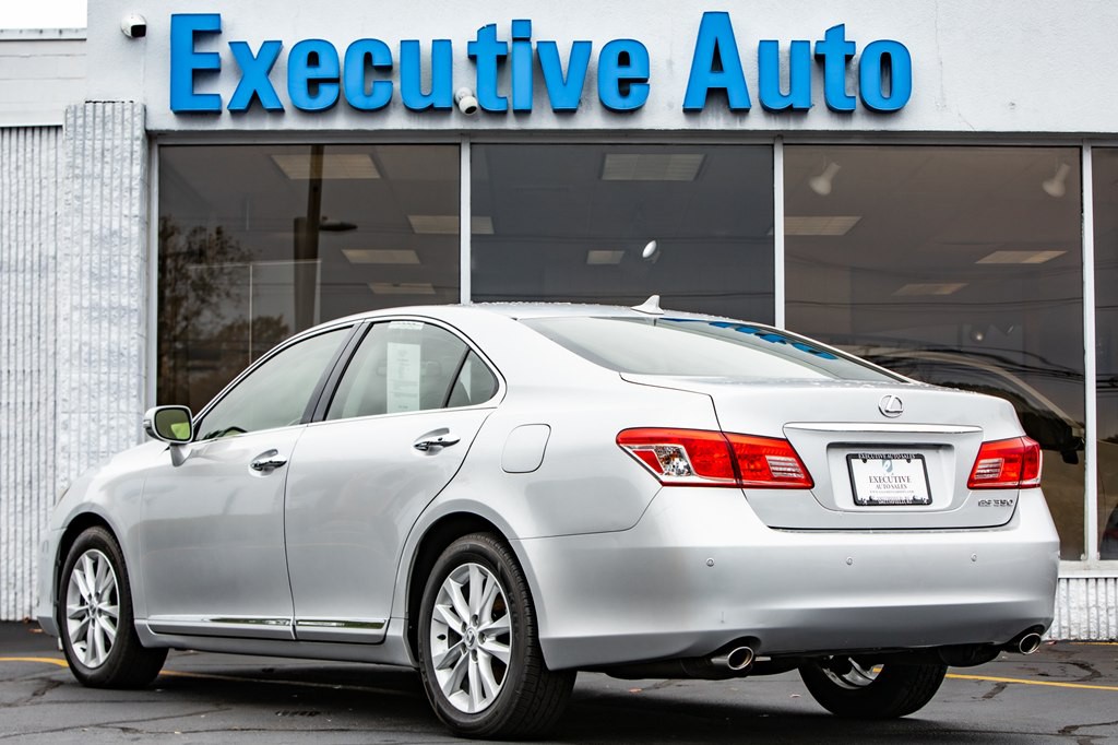 2012 Lexus ES Image 5